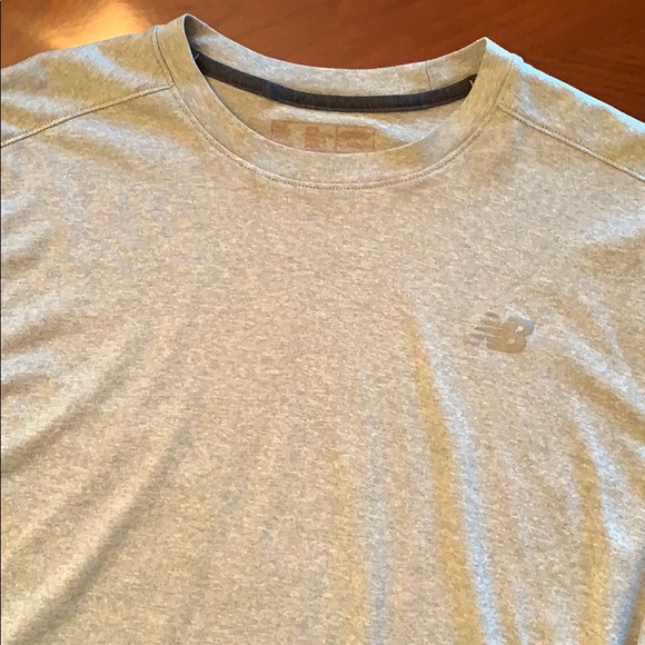 Mens T shirt New Balance M - Picture 4 of 4